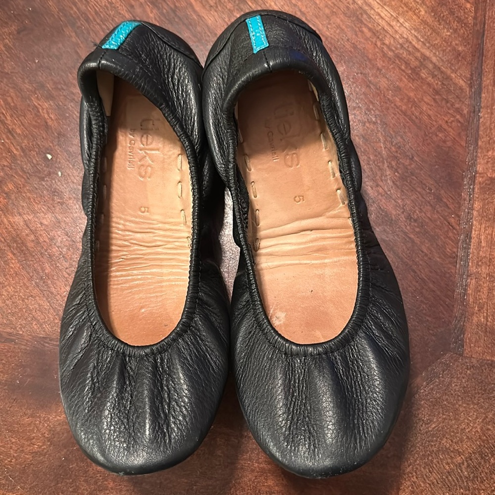 Tieks Black Flats Size 5